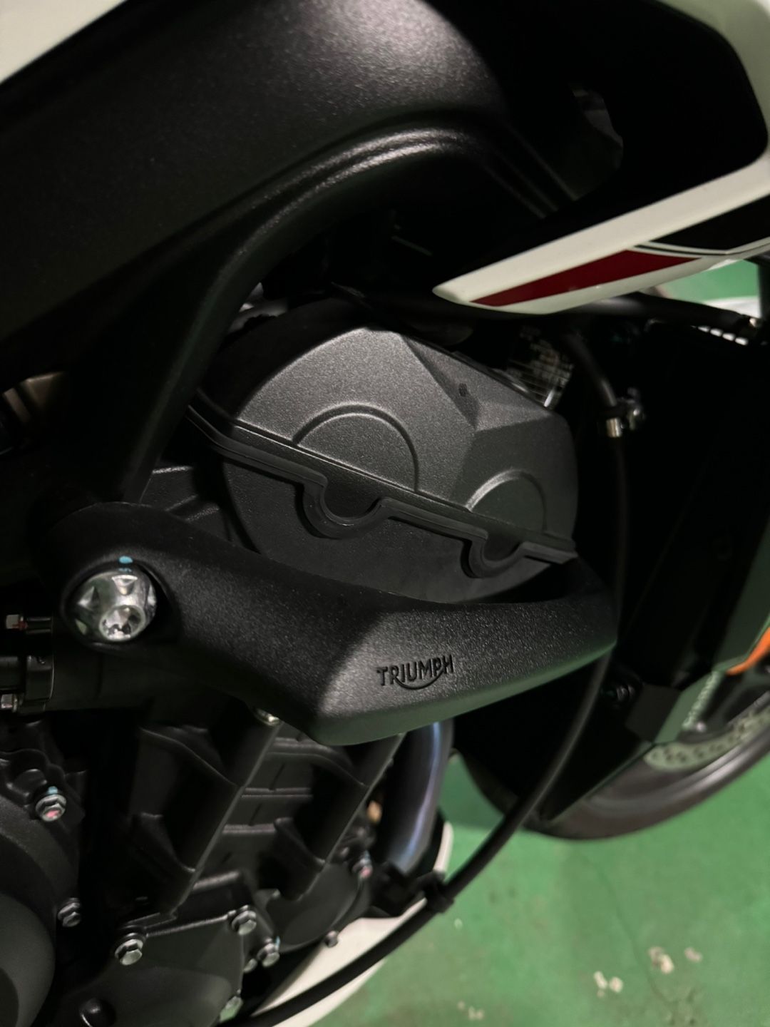 트라이엄프 스트리트 트리플 RS more