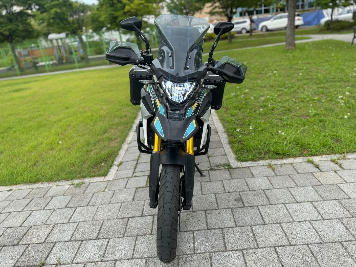 BMW G 310 GS thumb 2
