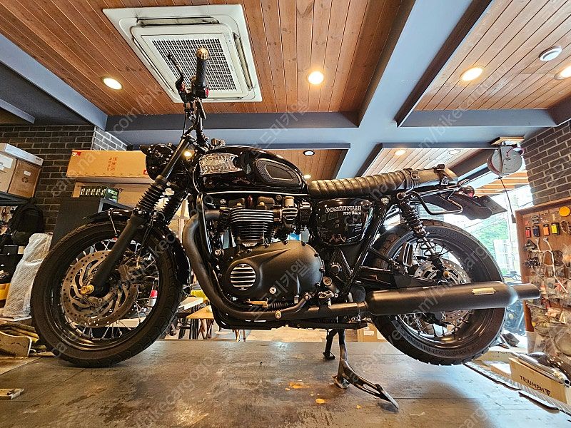 트라이엄프 본네빌 T120 thumb 2