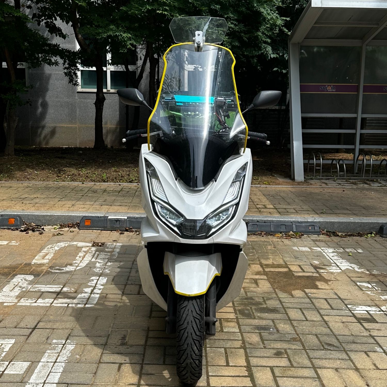 혼다 PCX 125 thumb 2