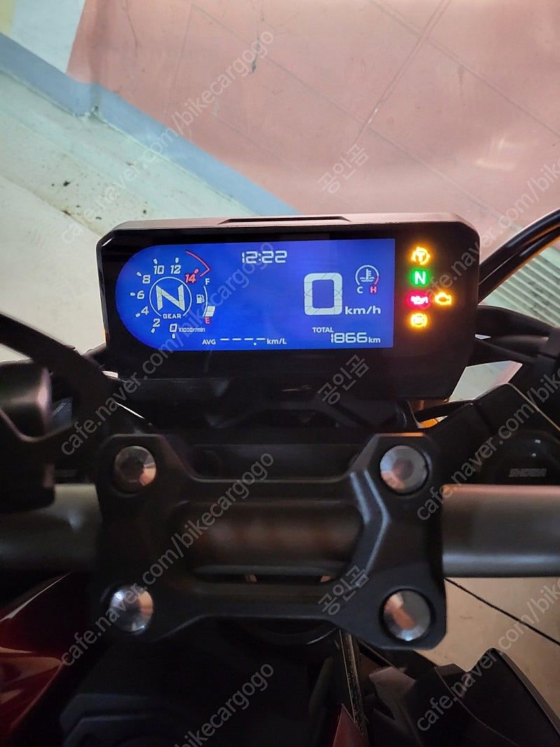 혼다 CB 650 R main