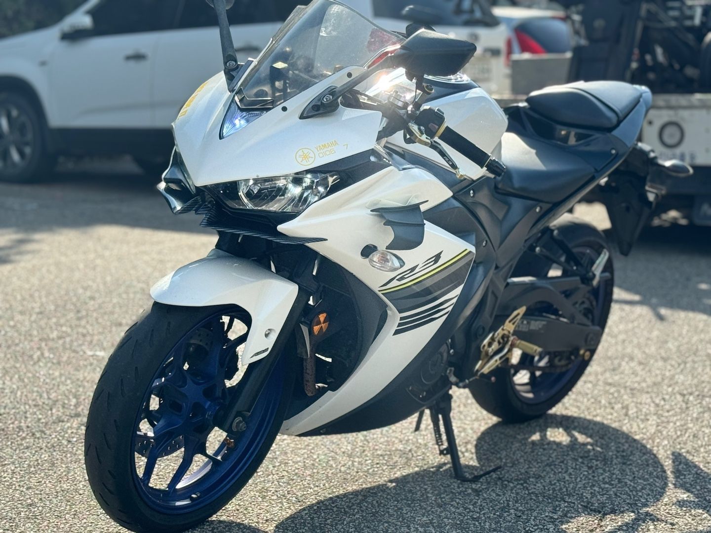 야마하 YZF R3 thumb 2