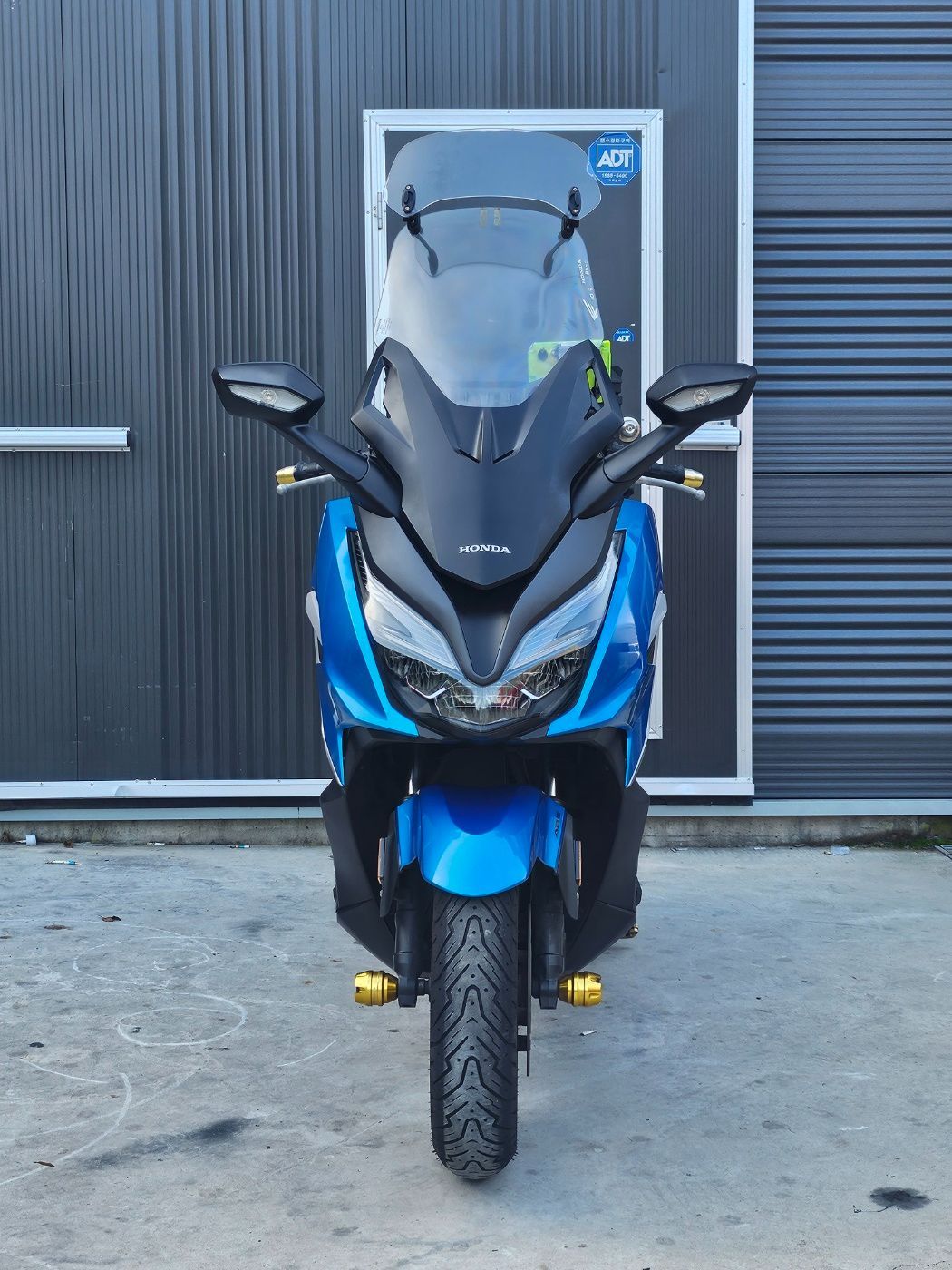 혼다 포르자 350 thumb 2