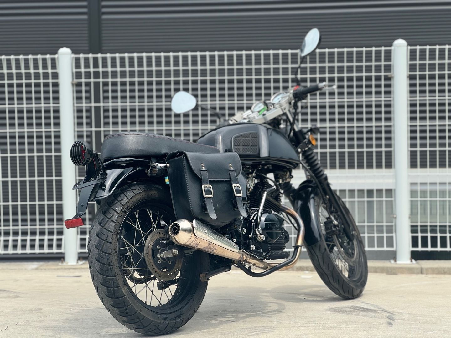 이탈젯 그리폰 125 more