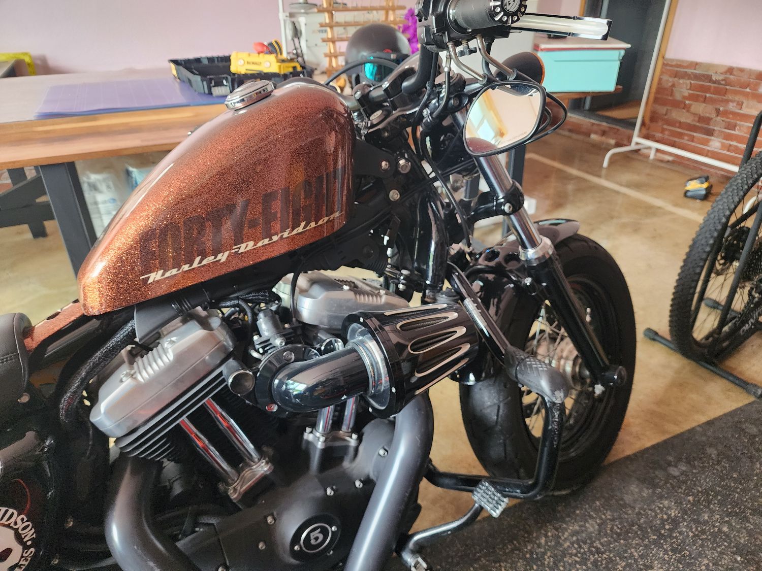 할리데이비슨 포티에잇 thumb 2