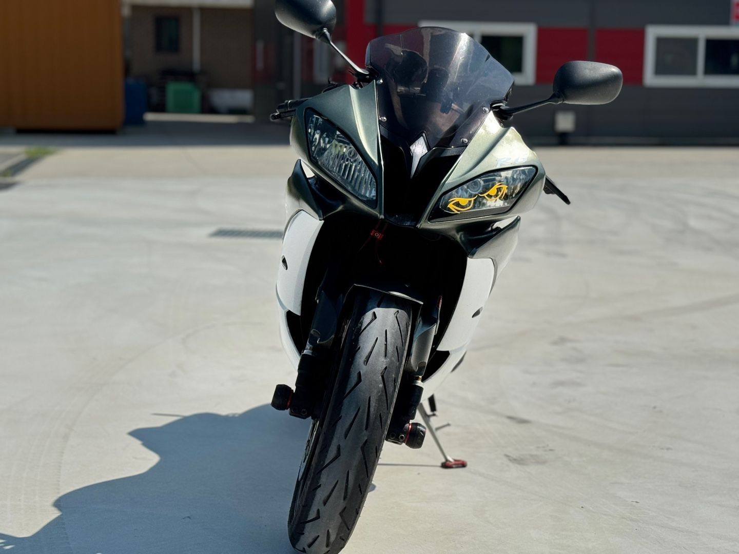 야마하 YZF R6 more