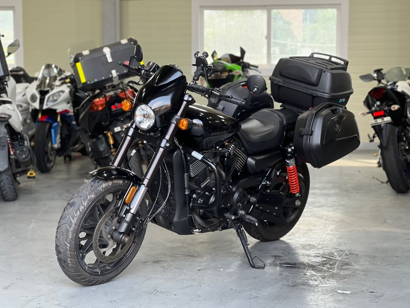 할리데이비슨 스트리트 로드 750 more