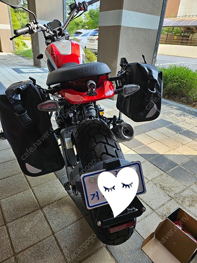 두카티 스크램블러 아이콘 thumb 2