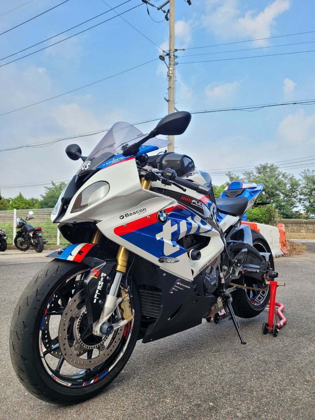 BMW S 1000 RR more