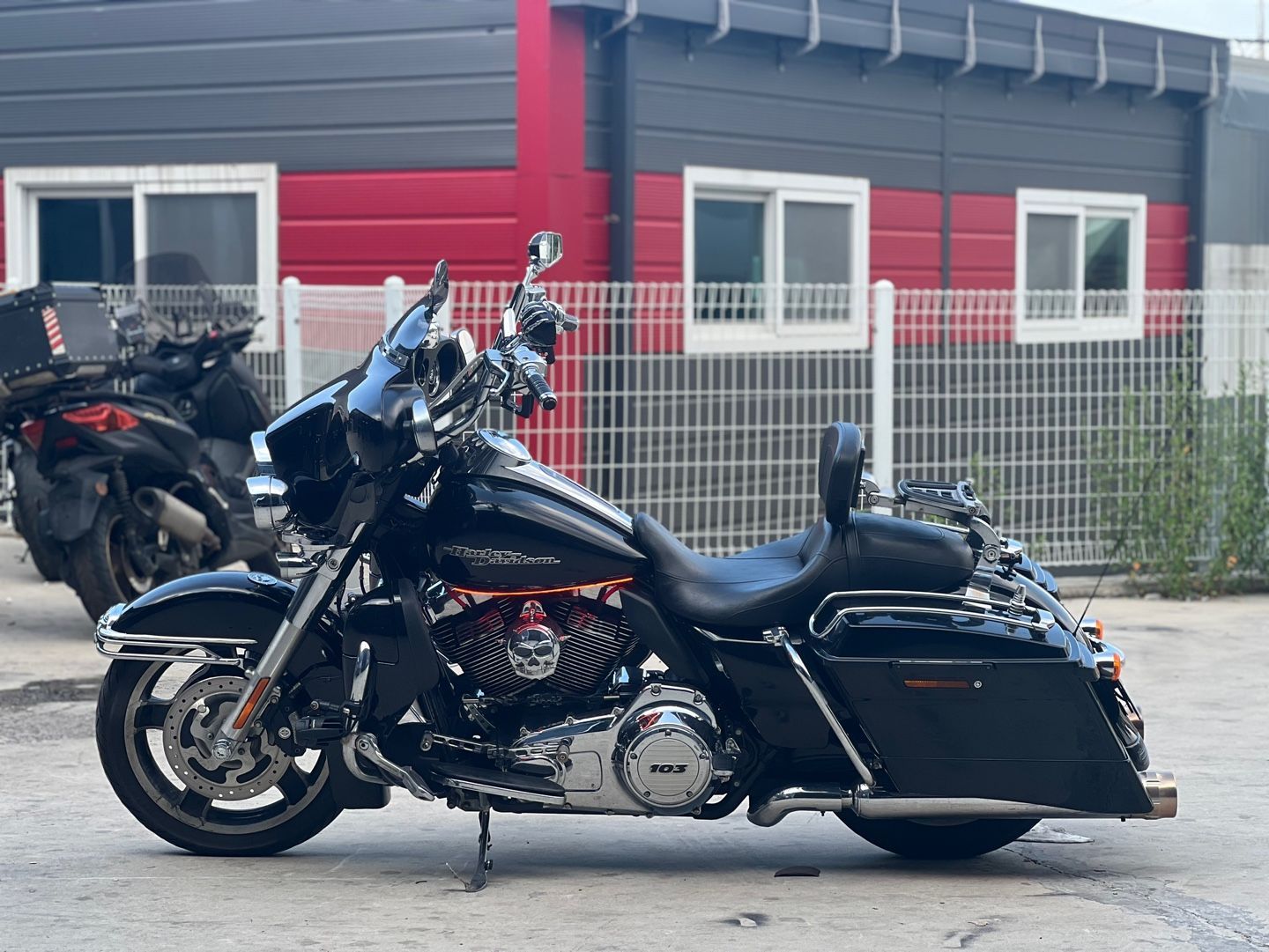 할리데이비슨 스트리트 글라이드 thumb 2