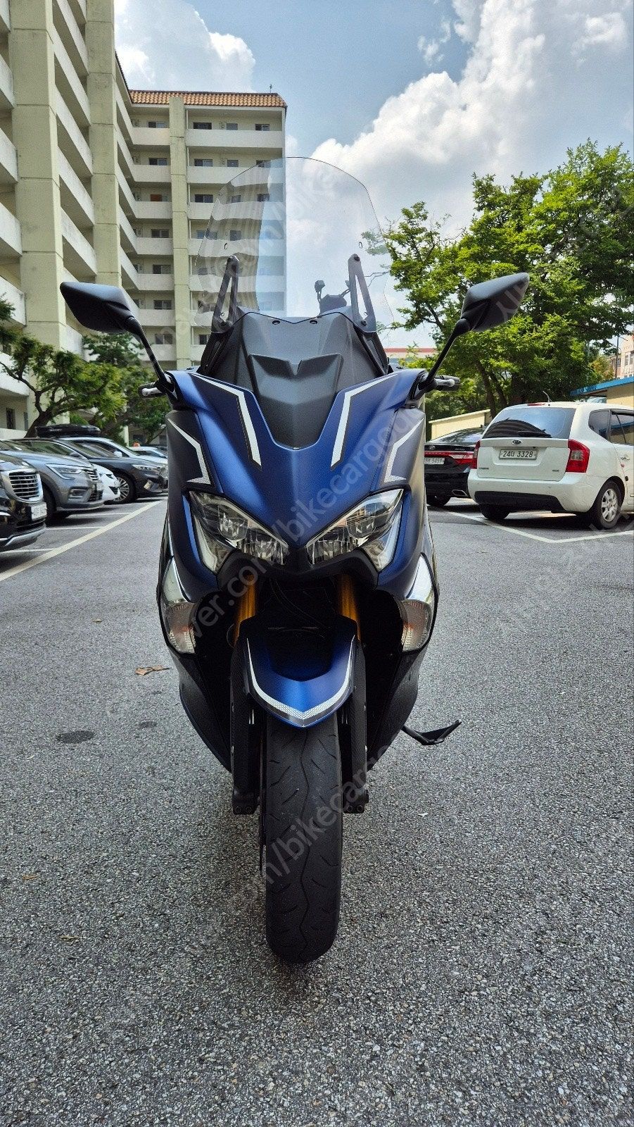 야마하 TMAX DX thumb 2