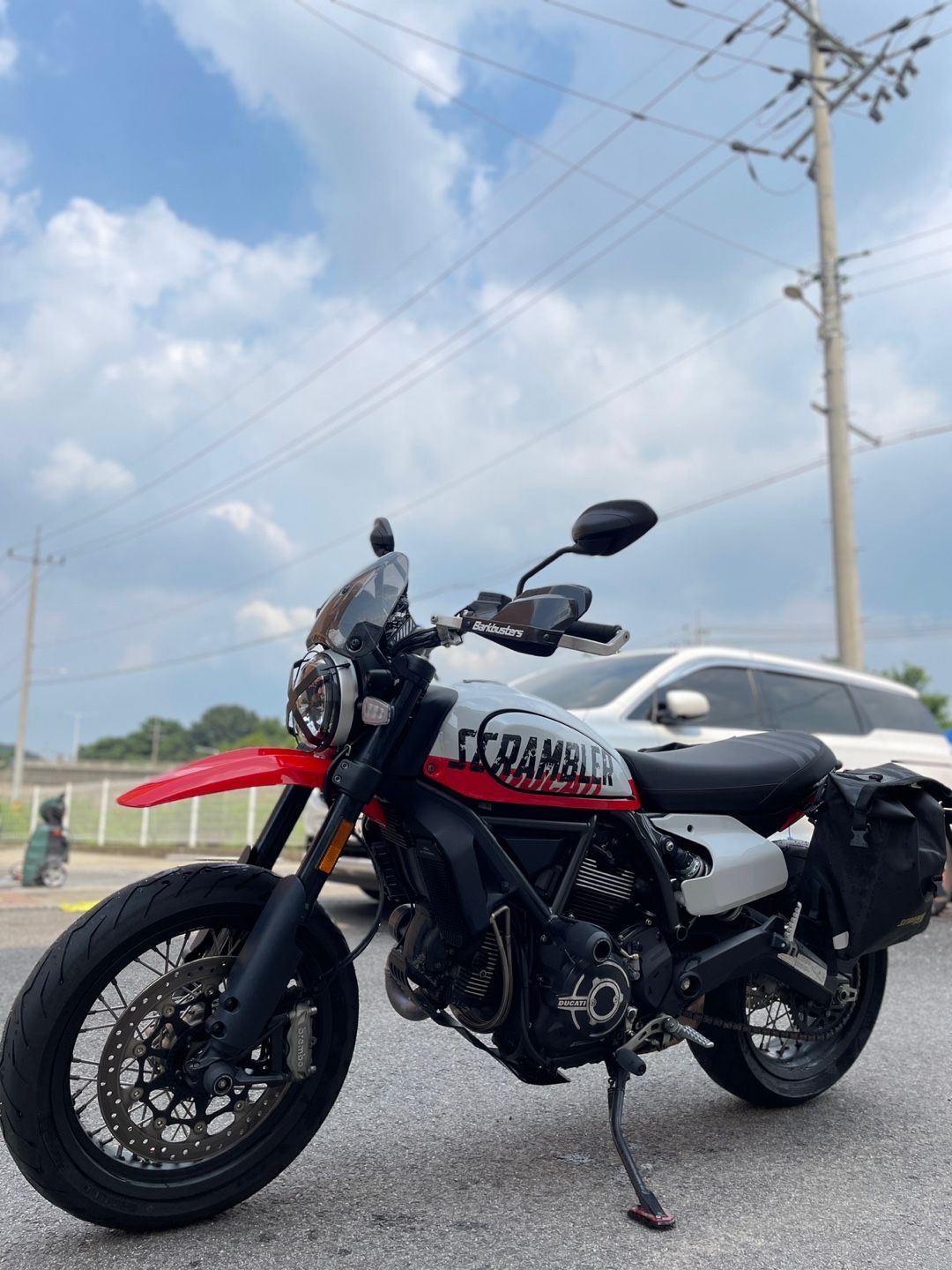 두카티 스크램블러 어반 엔듀로 more