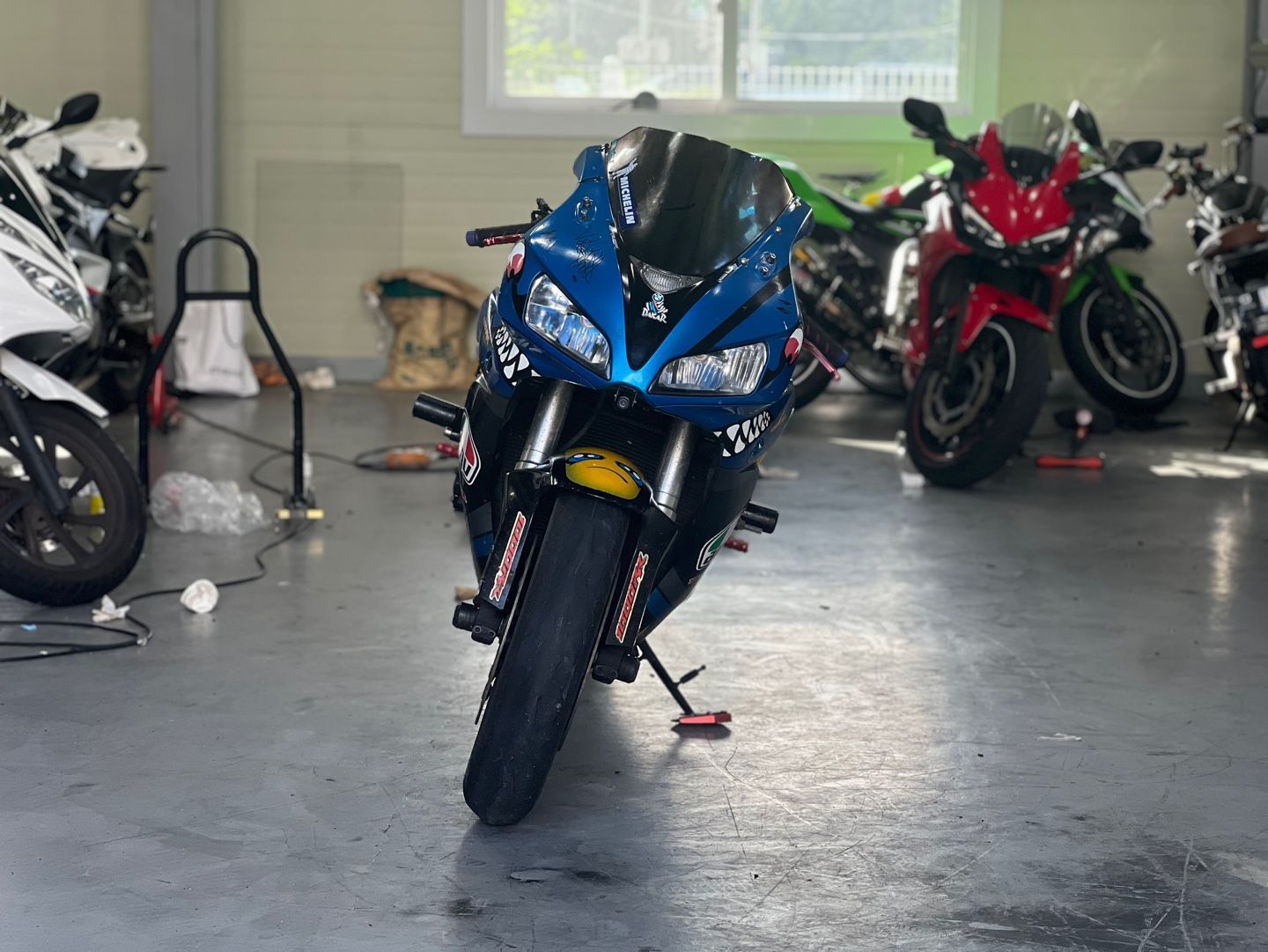 혼다 CBR 1000 RR thumb 2