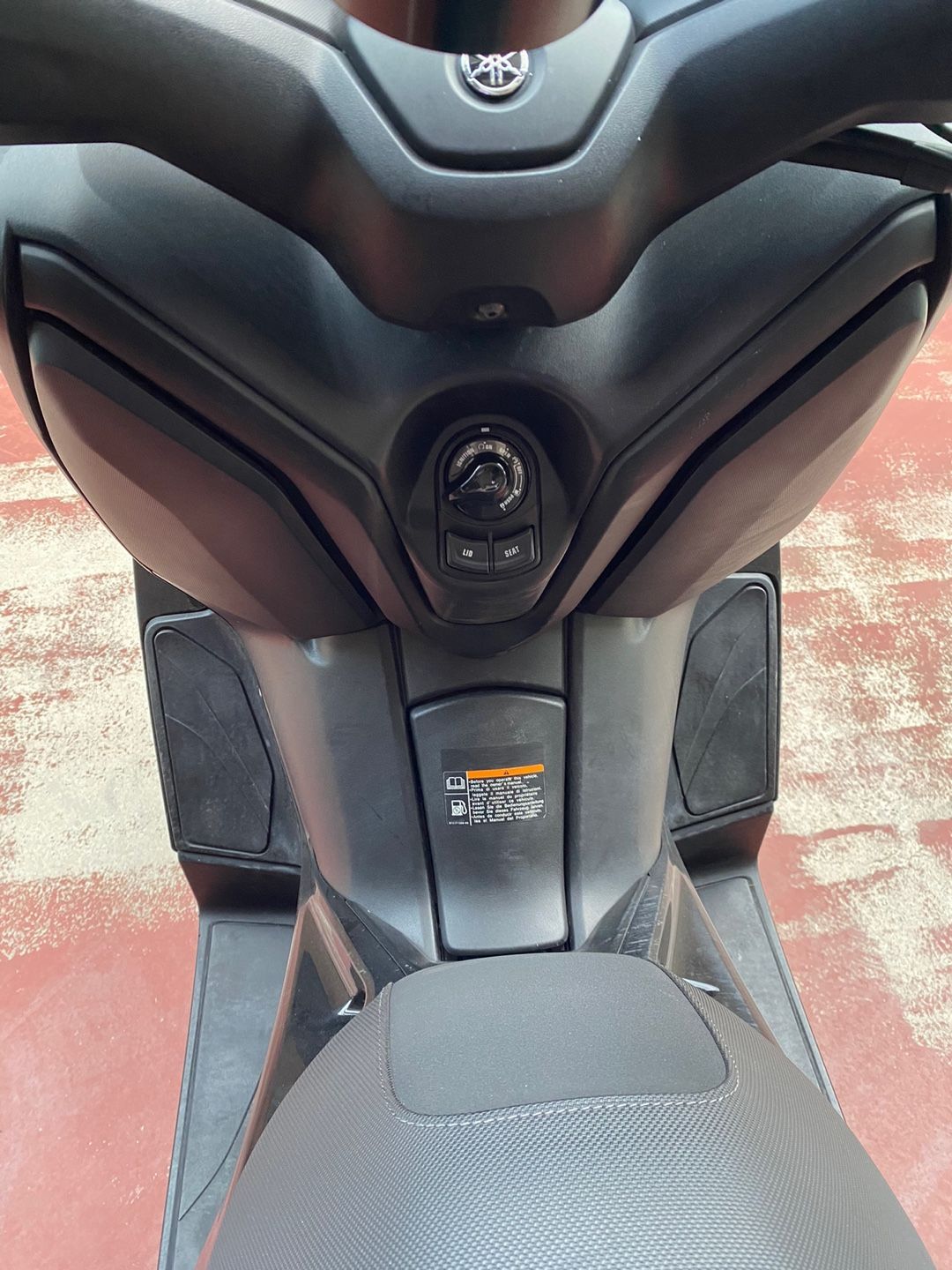 야마하 XMAX 300 ABS thumb 2