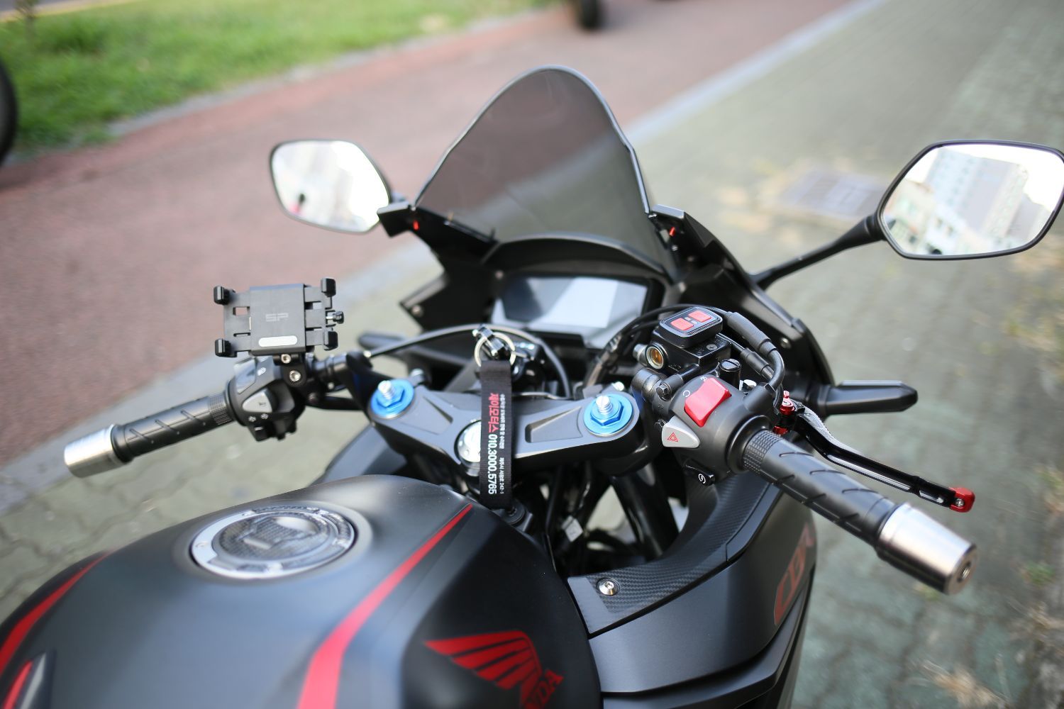 혼다 CBR 500 R more