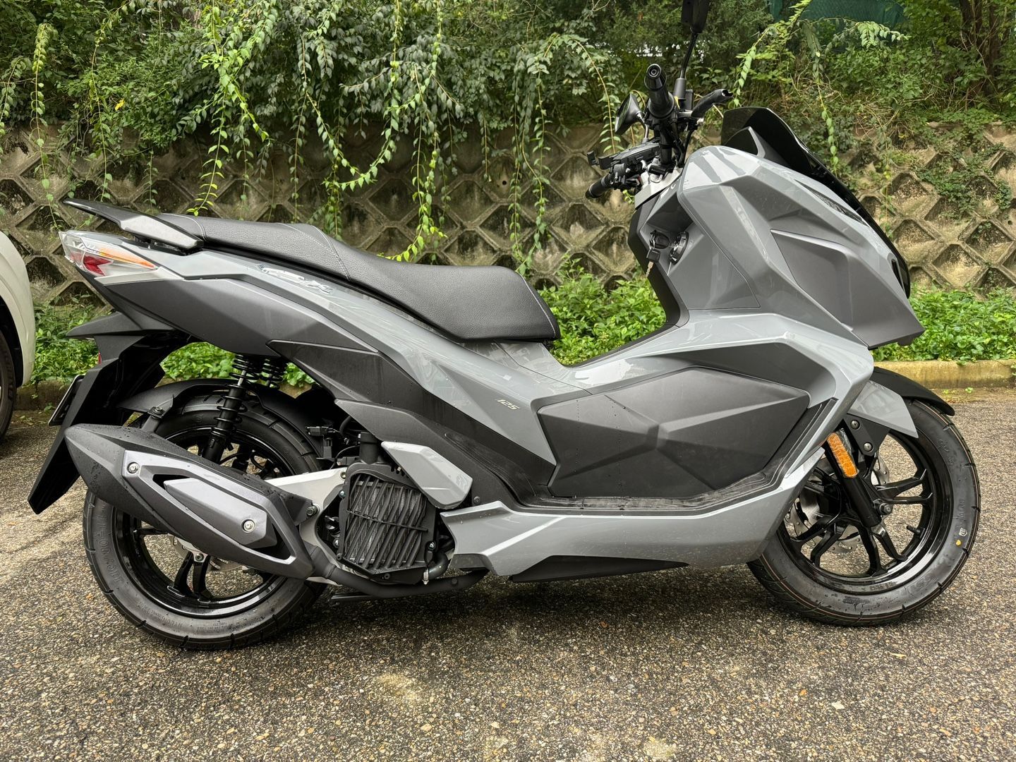 SYM VSX 125 ABS thumb 2