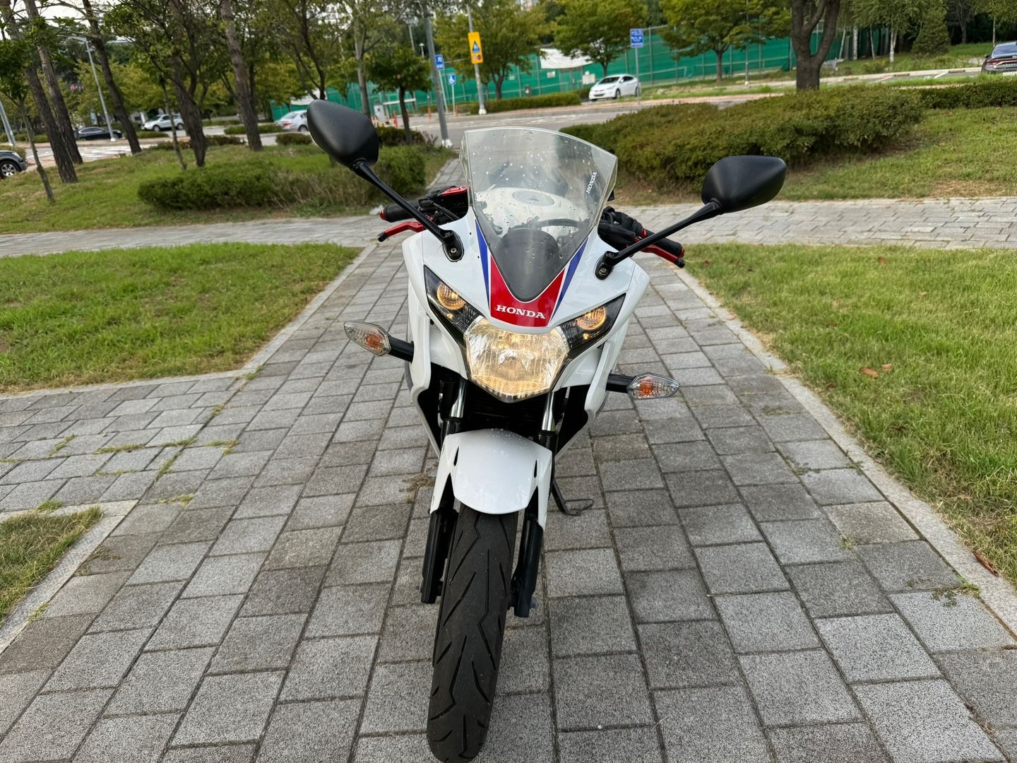 혼다 CBR 125 R more
