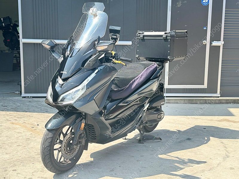 혼다 포르자 350 more