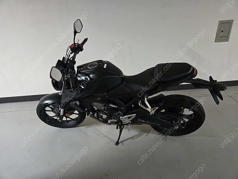 혼다 CB 125 R more