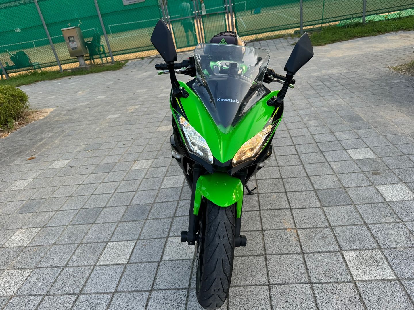 가와사키 닌자 650 more