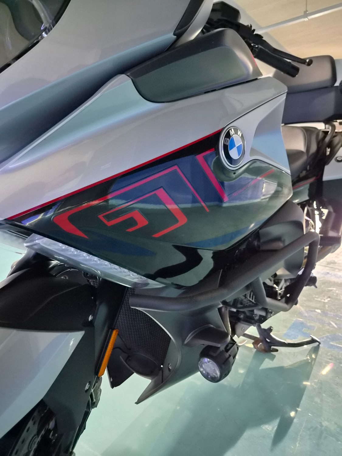 BMW K 1600 GT 2020 화이트 사진 3