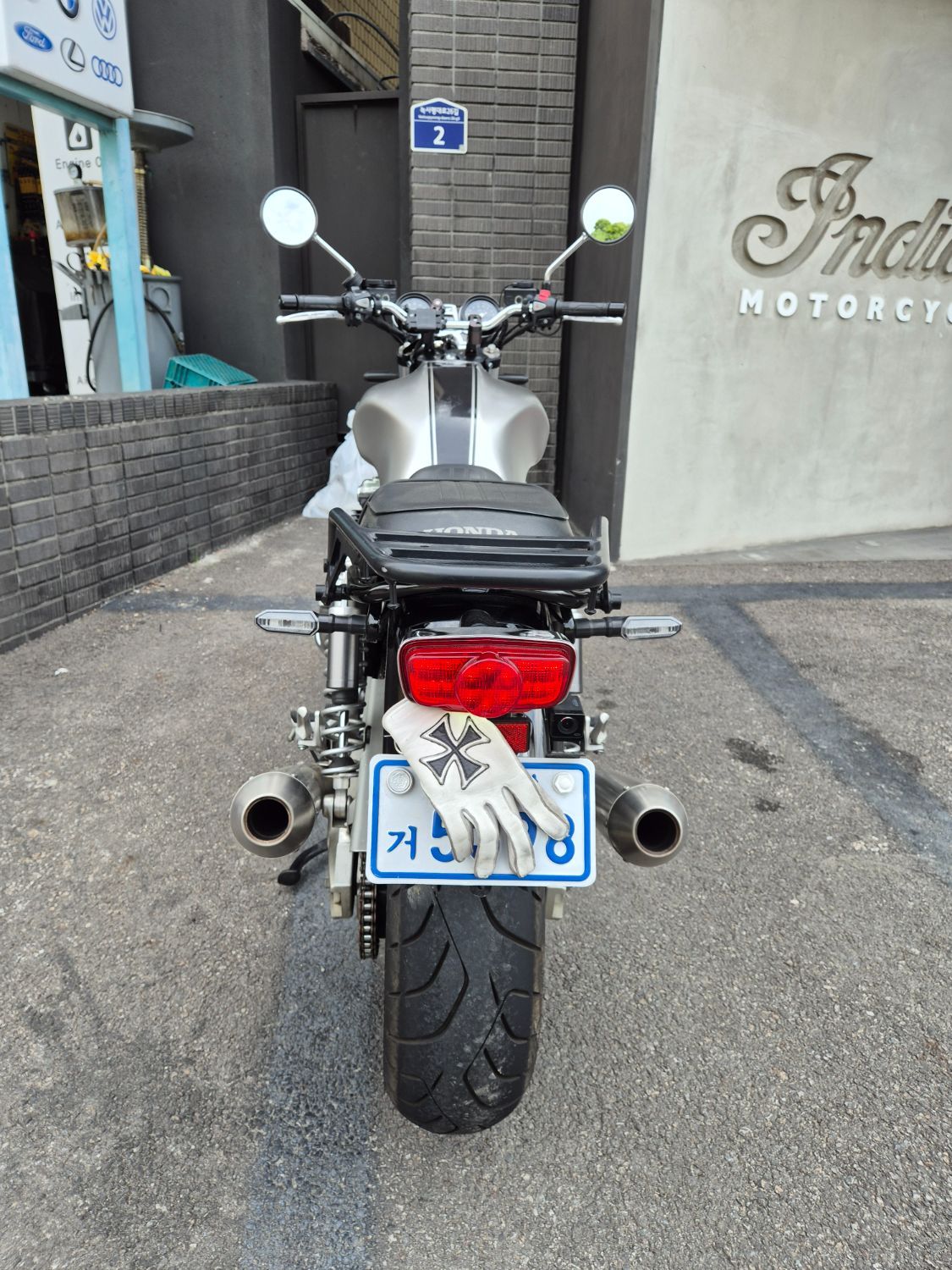 혼다 CB 1100 RS 2019 2019 실버 사진 4
