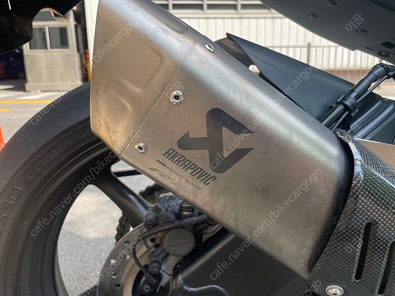 야마하 YZF R6 thumb 2