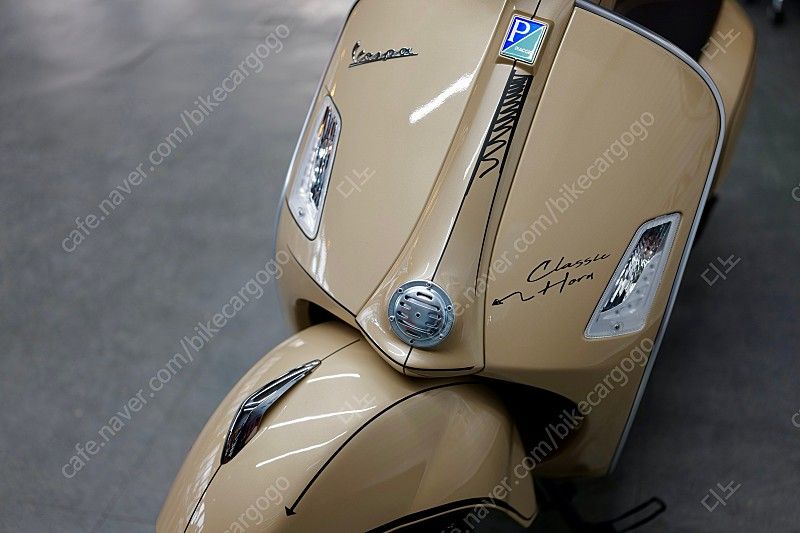 베스파 GTS 300 thumb 2