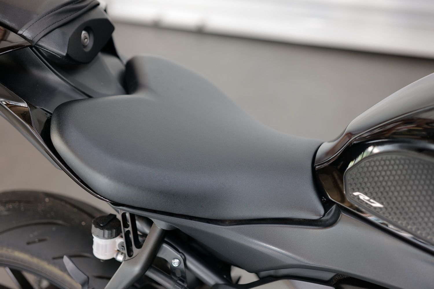 야마하 YZF R7 2023 블랙 사진 5