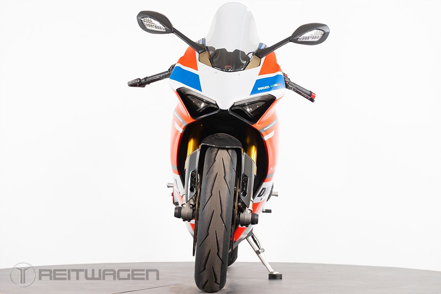 두카티 파니갈레 V4 S more