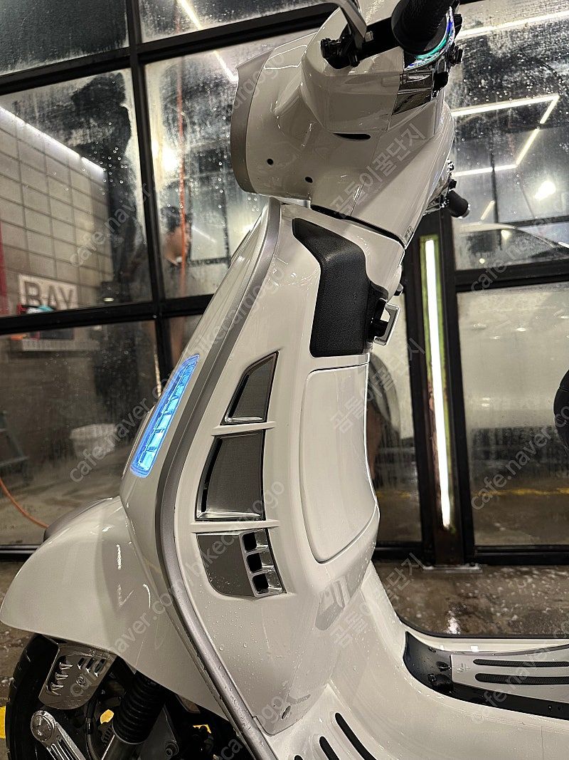 베스파 GTS 125 슈퍼스포츠 more