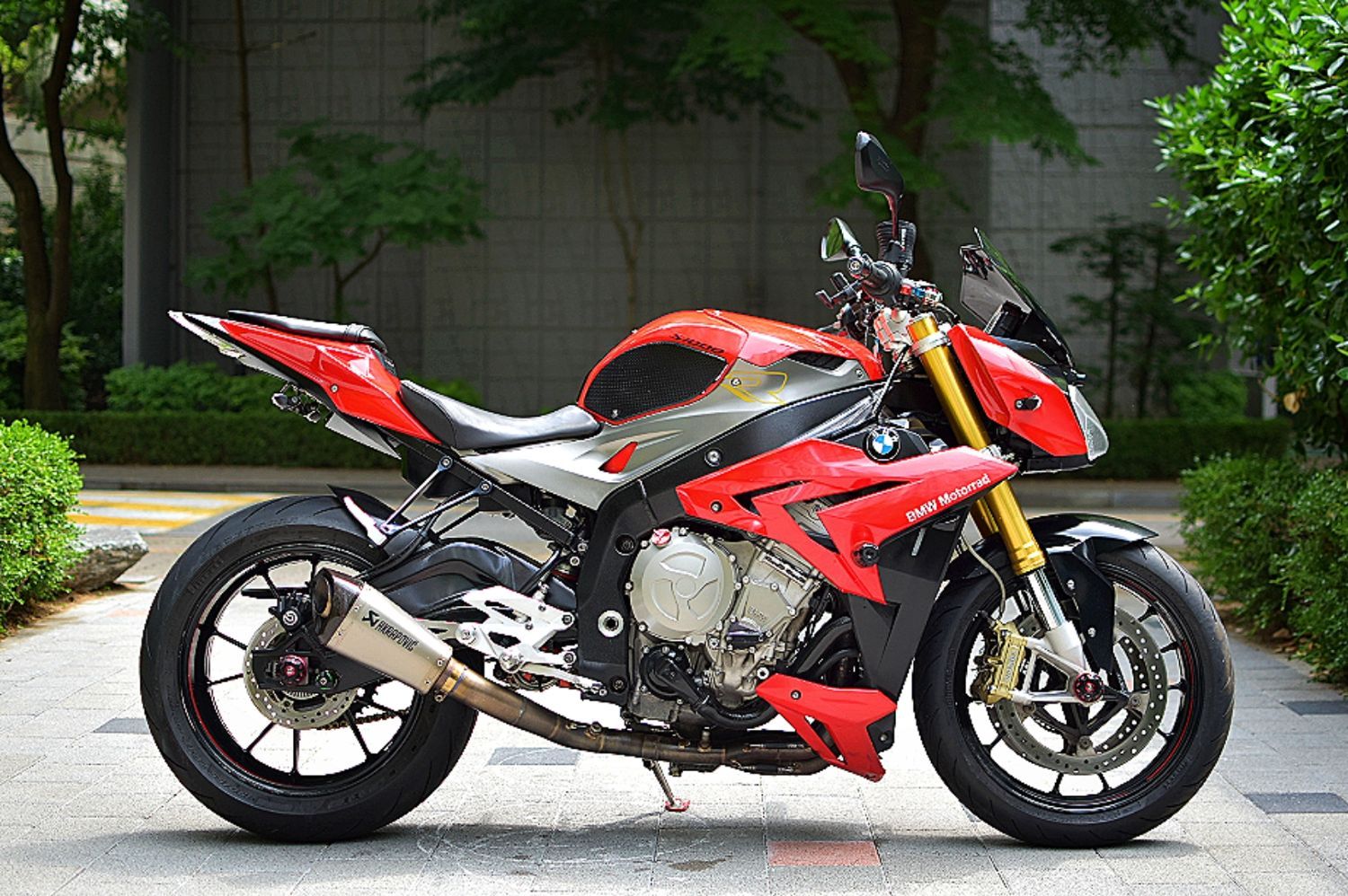 BMW S 1000 R more