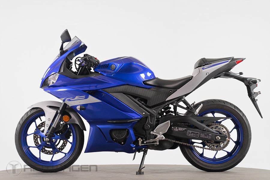 야마하 YZF R3 thumb 2