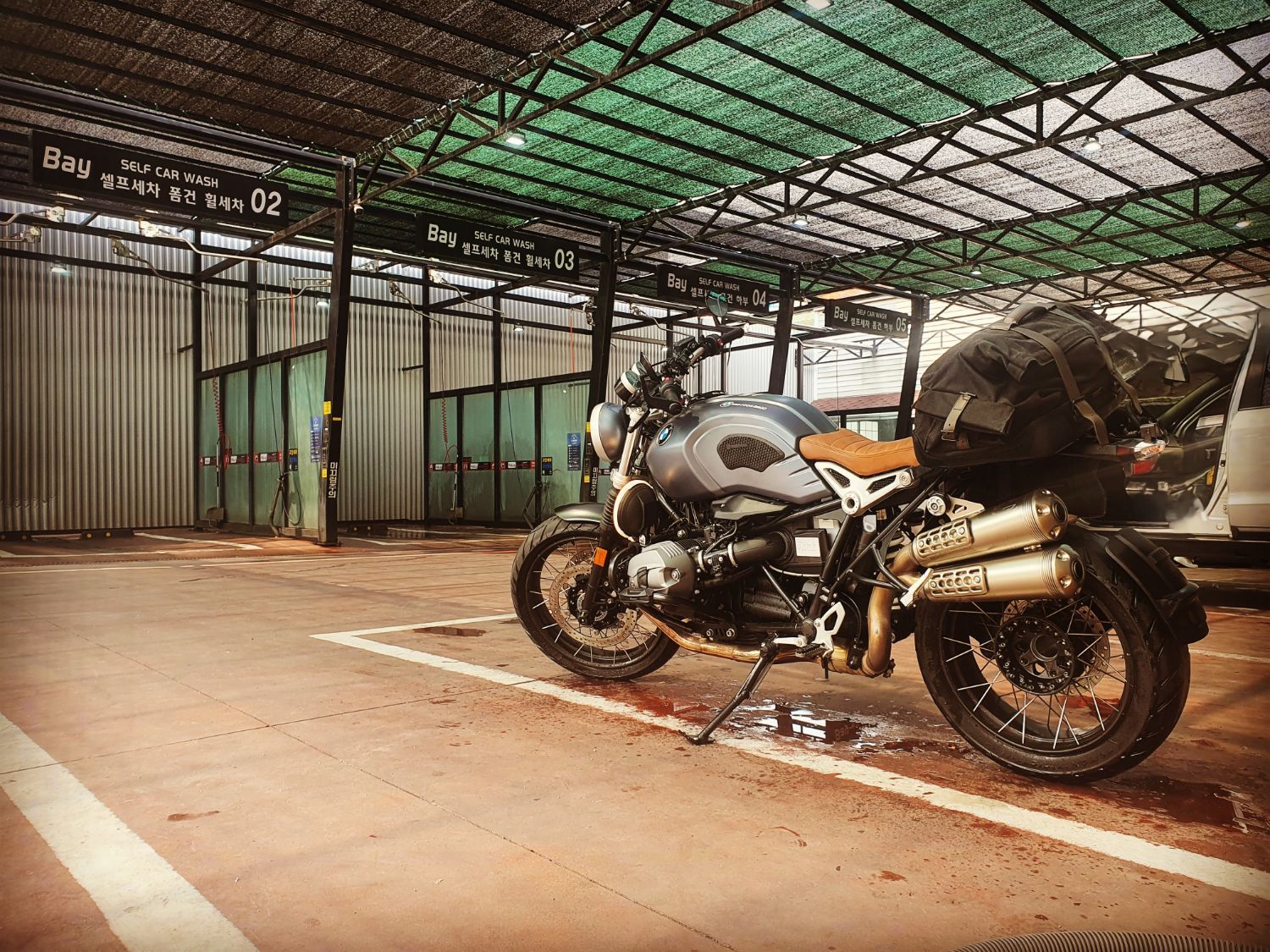 BMW R nine T 스크램블러 2019 블랙 사진 8