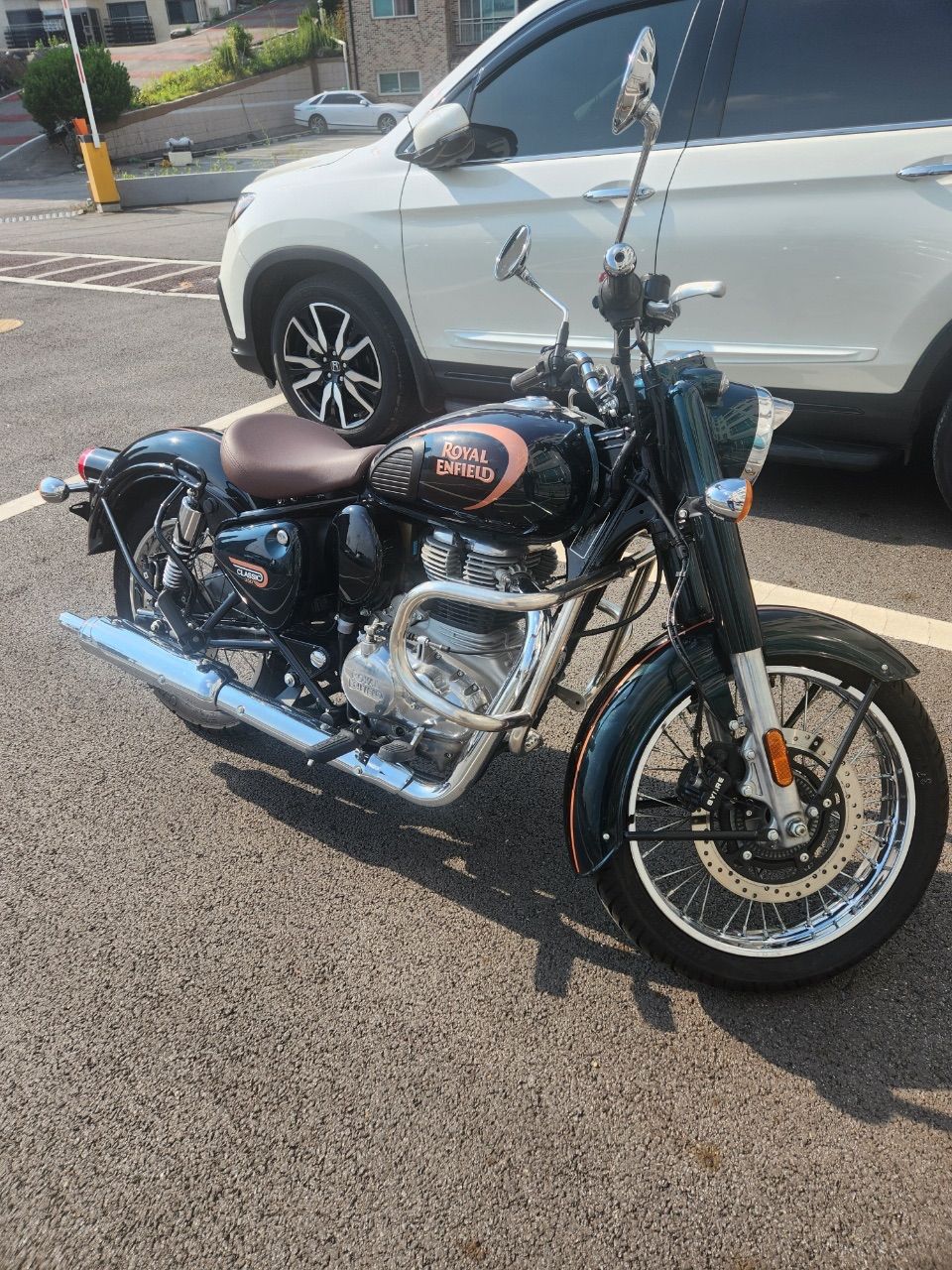 로얄엔필드 클래식 350 more