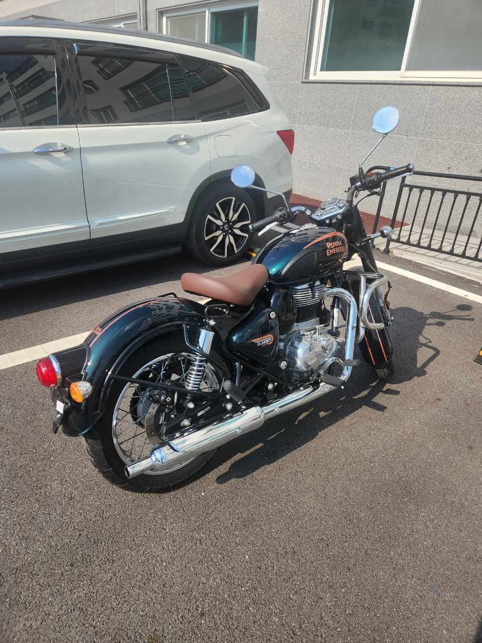 로얄엔필드 클래식 350 thumb 2