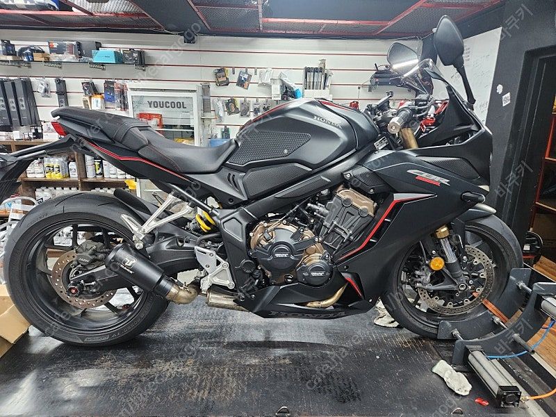 혼다 CBR 650 R MT more