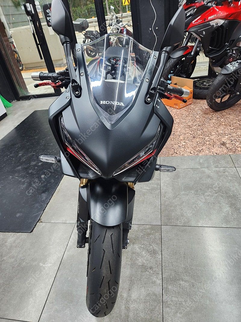 혼다 CBR 650 R MT main