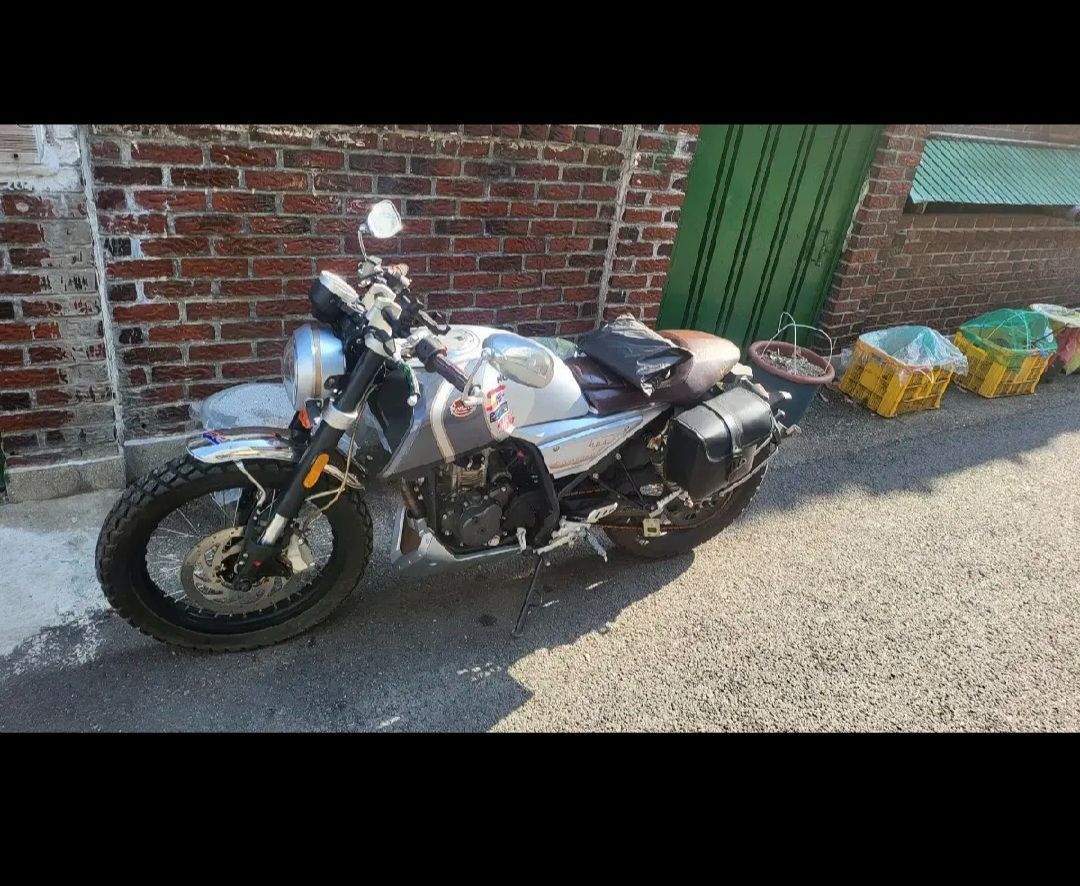 몬디알 힙스터 125 more