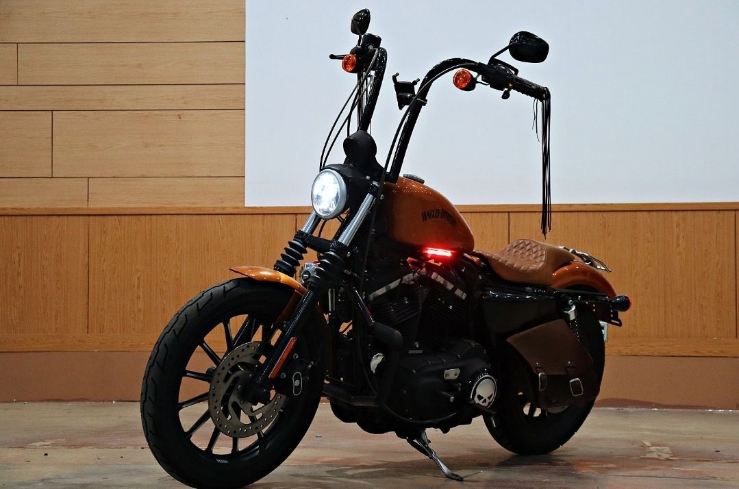 할리데이비슨 아이언 883 thumb 2