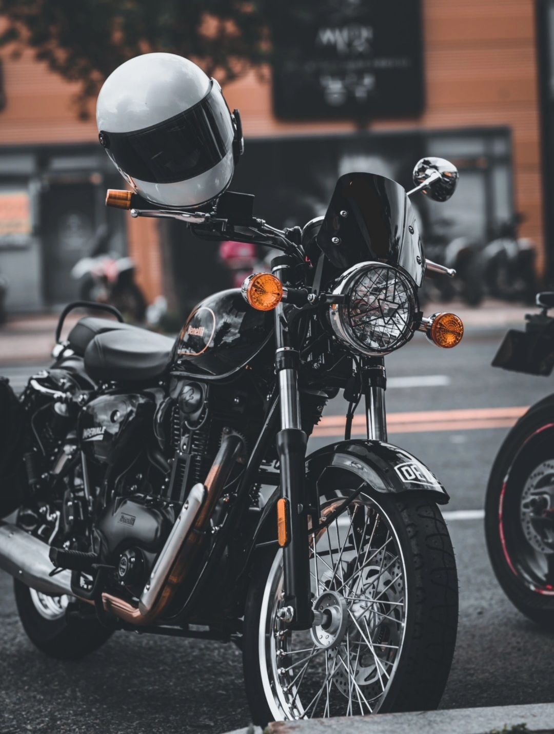 베넬리 임페리알레 400 ABS thumb 2