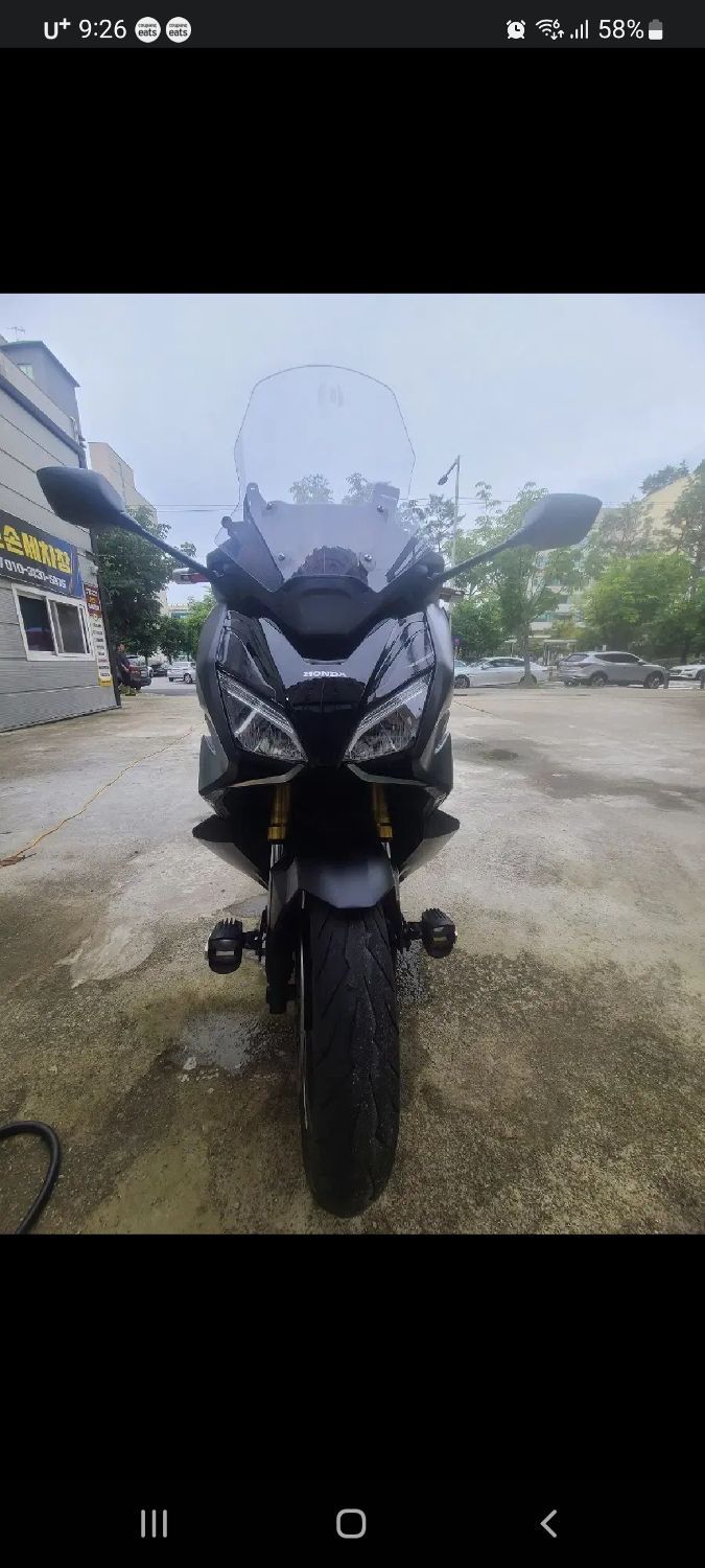 혼다 포르자 750 2023 블랙 사진 1