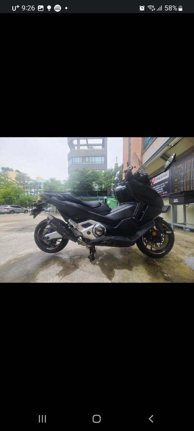 혼다 포르자 750 2023 블랙 사진 2