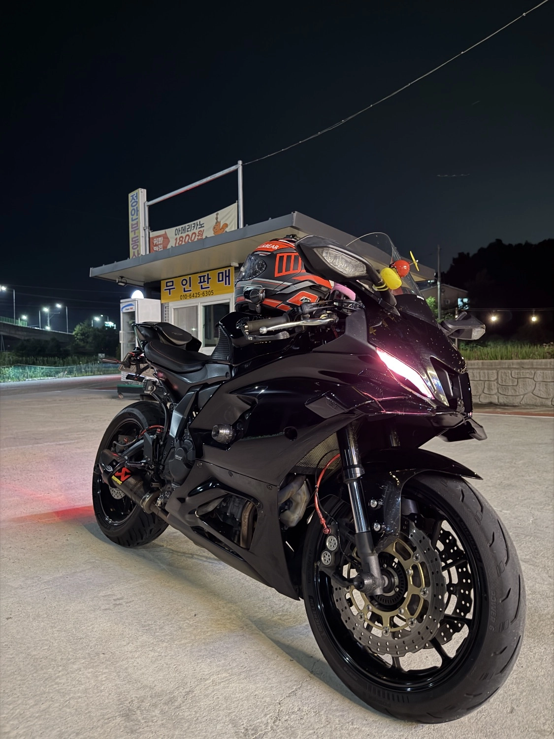 야마하 YZF R7 2022 블랙 사진 1
