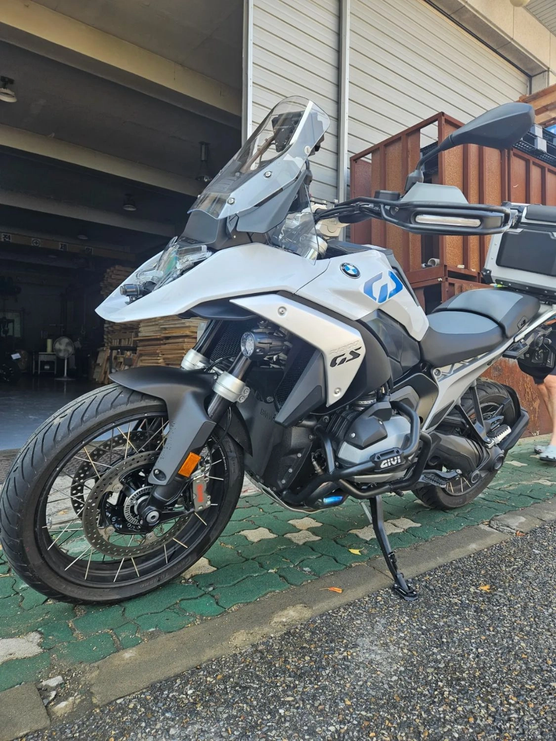 BMW R 1300 GS 2025 블루 사진 7