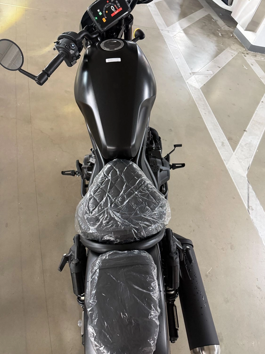 혼다 레블 1100T SE DCT 2026 블랙 사진 8