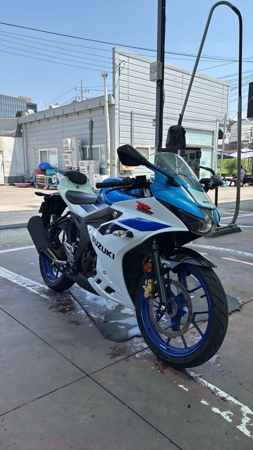 스즈키 GSX R 125 ABS thumb 2