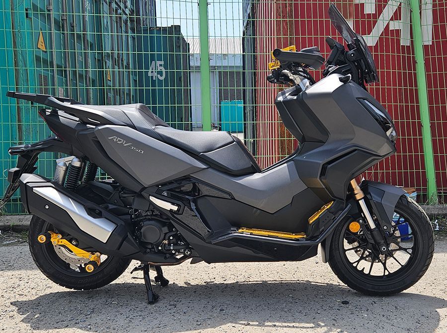 혼다 ADV 350 more