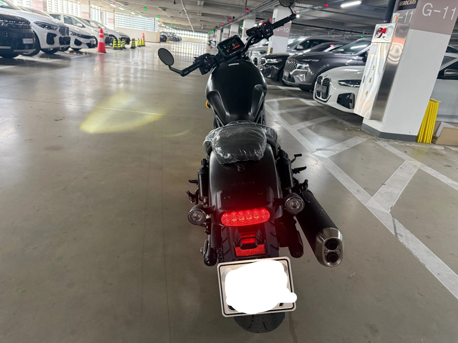 혼다 레블 1100T SE DCT 2026 블랙 사진 5