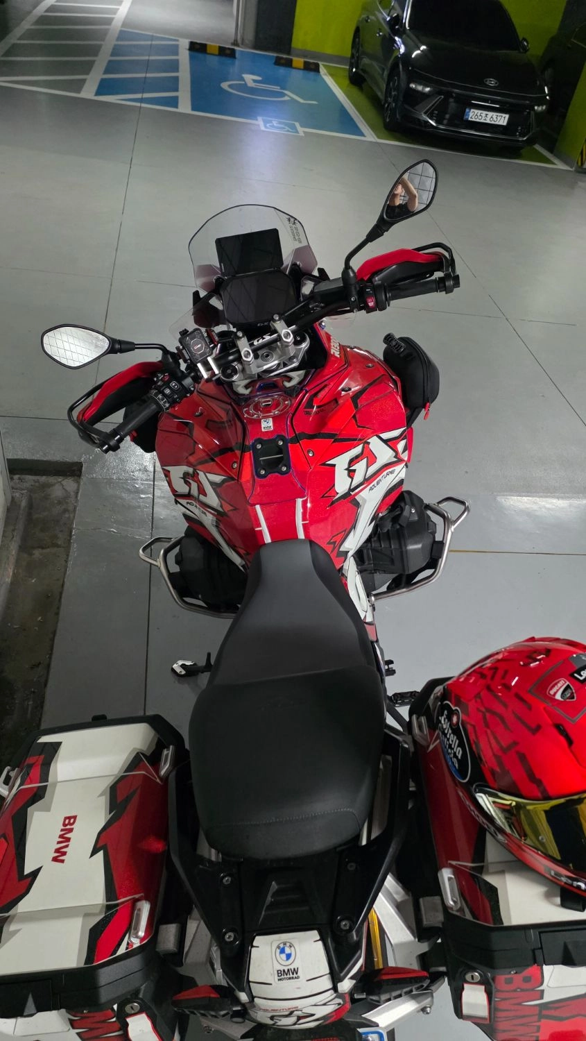 BMW R 1300 GS ADV 2025 레드 사진 6